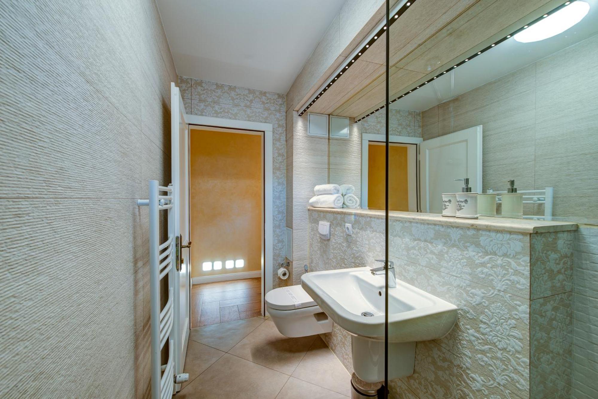 Montana Popa Aparthotel Blaj Esterno foto